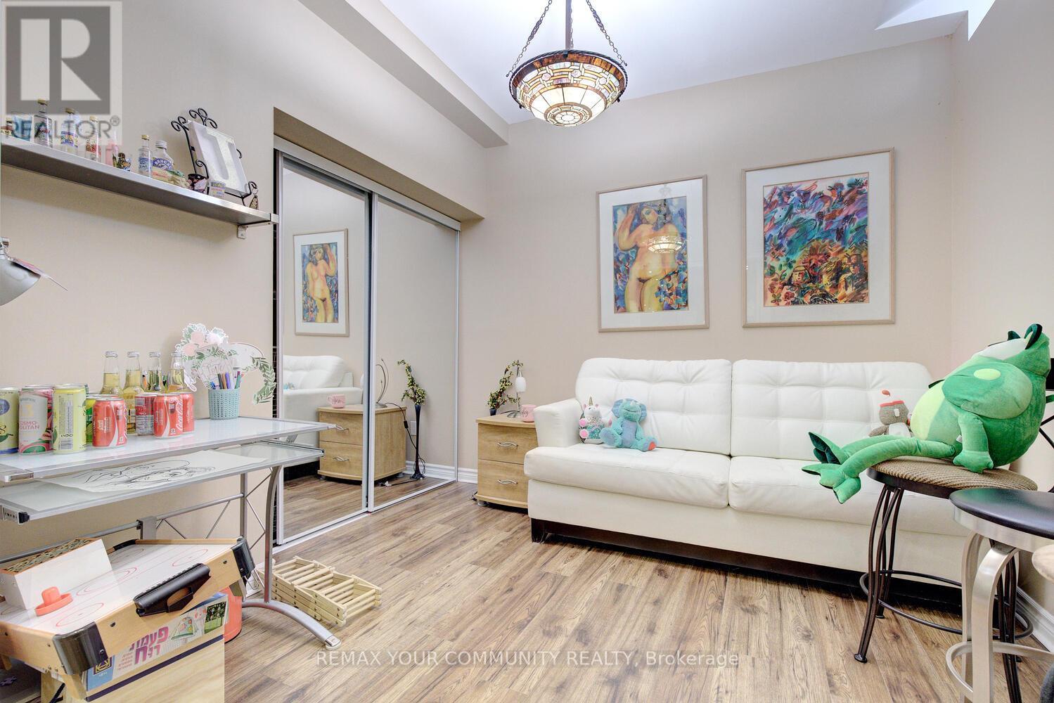 58 Michael Fisher Avenue, Vaughan, Ontario  L6A 0K9 - Photo 34 - N12786300