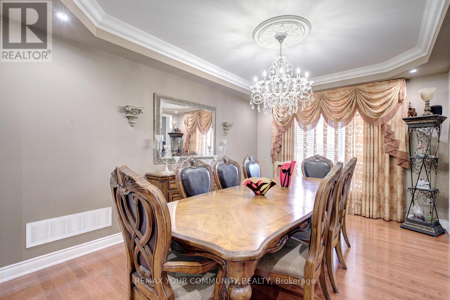 58 Michael Fisher Avenue, Vaughan, Ontario  L6A 0K9 - Photo 7 - N12786300