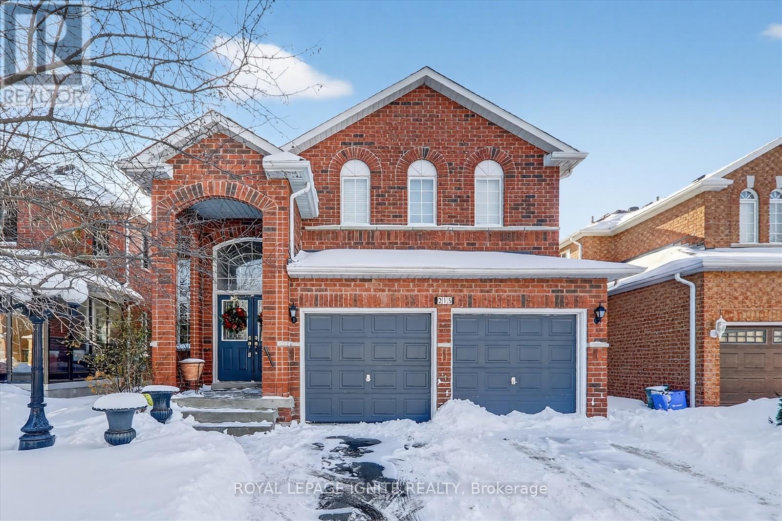 215 Drummond Drive, Vaughan, Ontario  L6A 3C1 - Photo 1 - N12786346