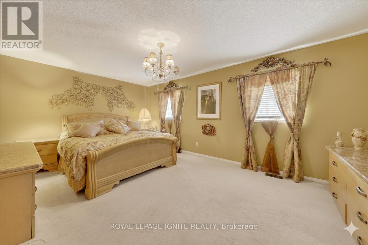 215 Drummond Drive, Vaughan, Ontario  L6A 3C1 - Photo 15 - N12786346