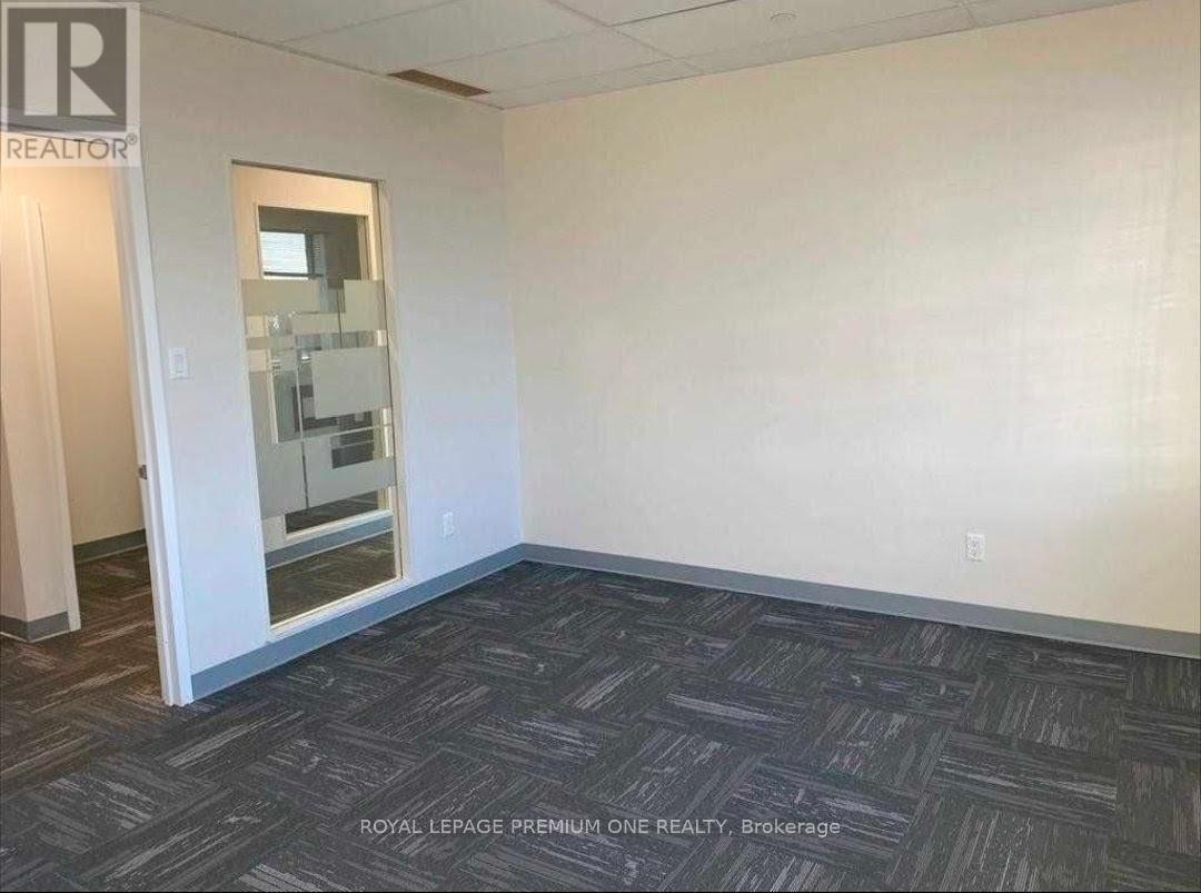 3 - 97 Saramia Crescent, Vaughan, Ontario  L4K 4P7 - Photo 6 - N12786454