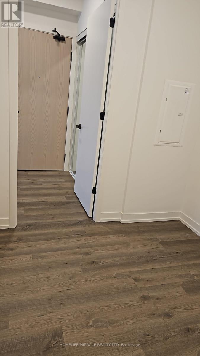 5908 - 8 Interchange Way, Vaughan, Ontario  L4K 0R2 - Photo 1 - N12786484