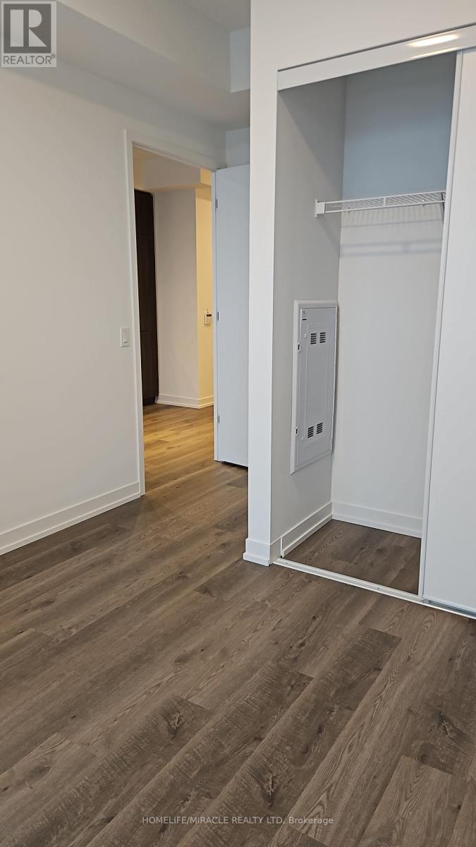 5908 - 8 Interchange Way, Vaughan, Ontario  L4K 0R2 - Photo 13 - N12786484