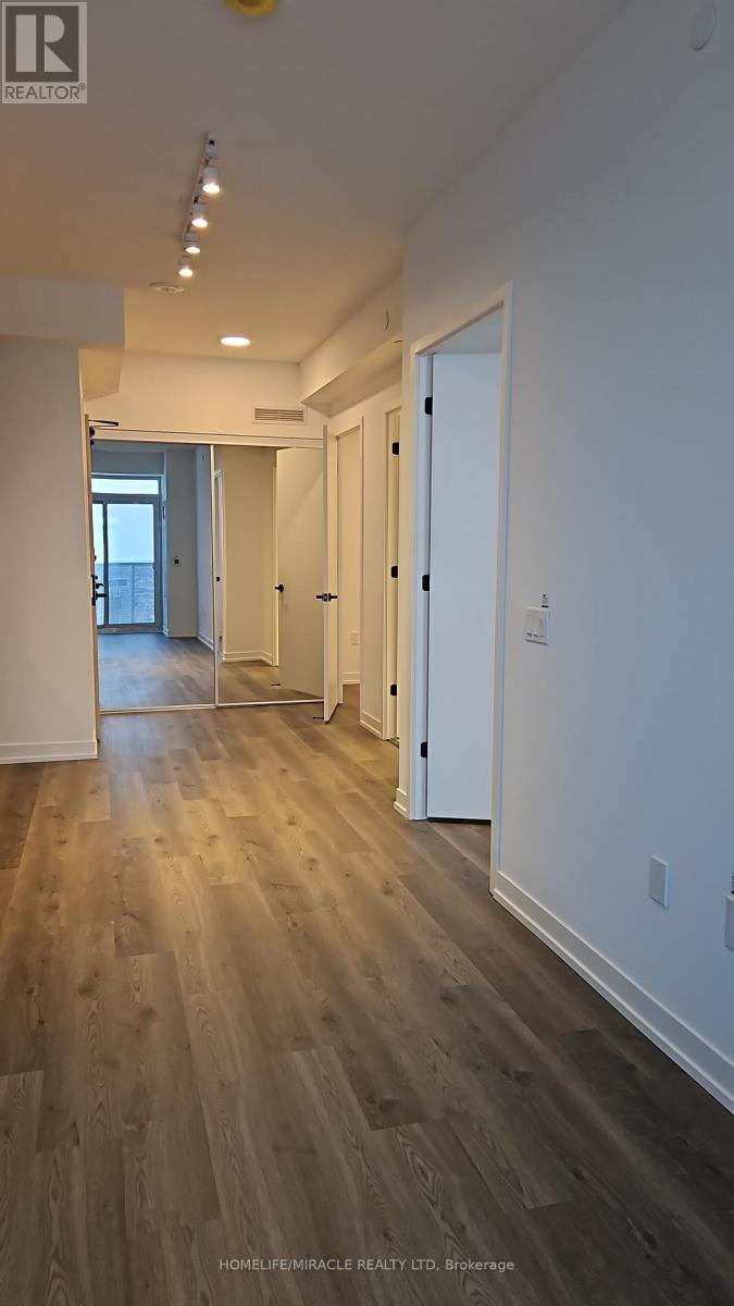 5908 - 8 Interchange Way, Vaughan, Ontario  L4K 0R2 - Photo 6 - N12786484