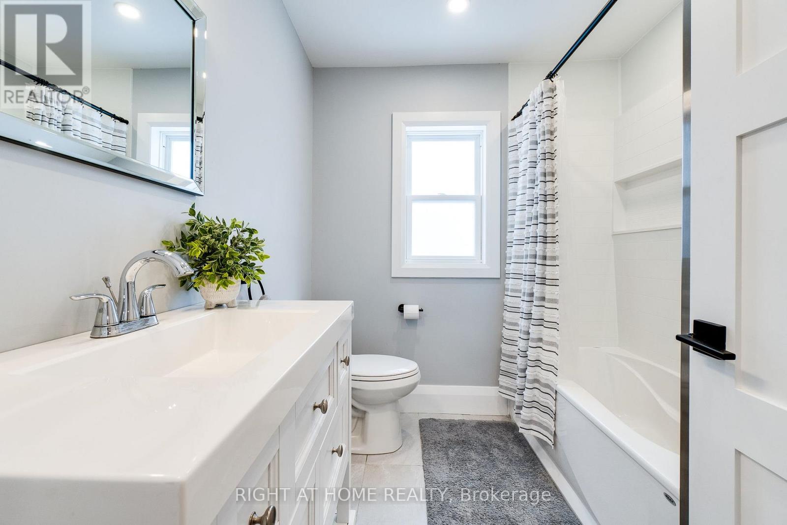 54 Blue Jay Boulevard, Georgina (Virginia), Ontario  L0E 1N0 - Photo 23 - N12786540