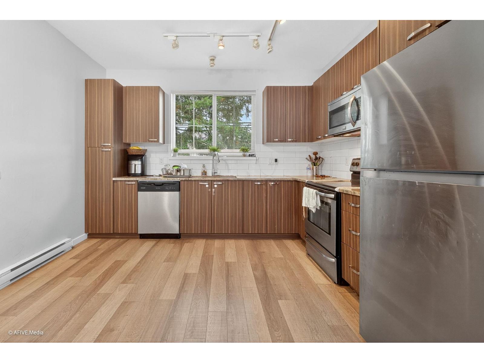 163 14833 61 Avenue, Surrey, British Columbia  V3S 6T6 - Photo 2 - R3089501