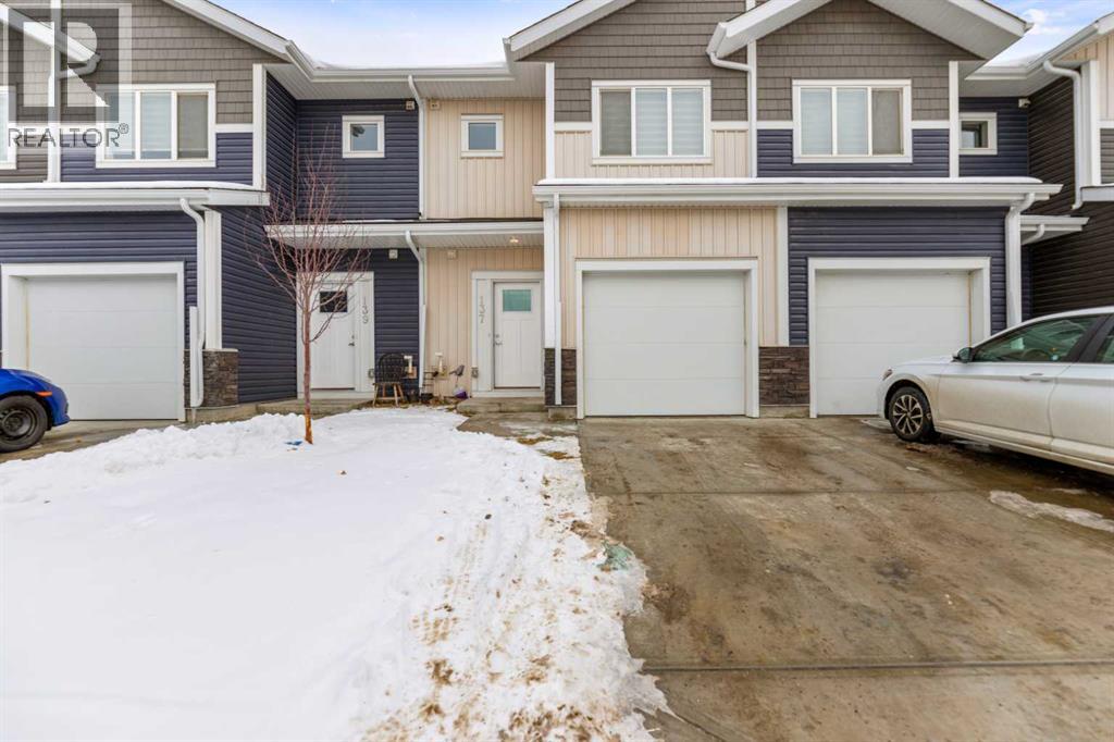 137, 137 Red Embers Link Ne, Calgary, Alberta  T3N 2G4 - Photo 1 - A2273793