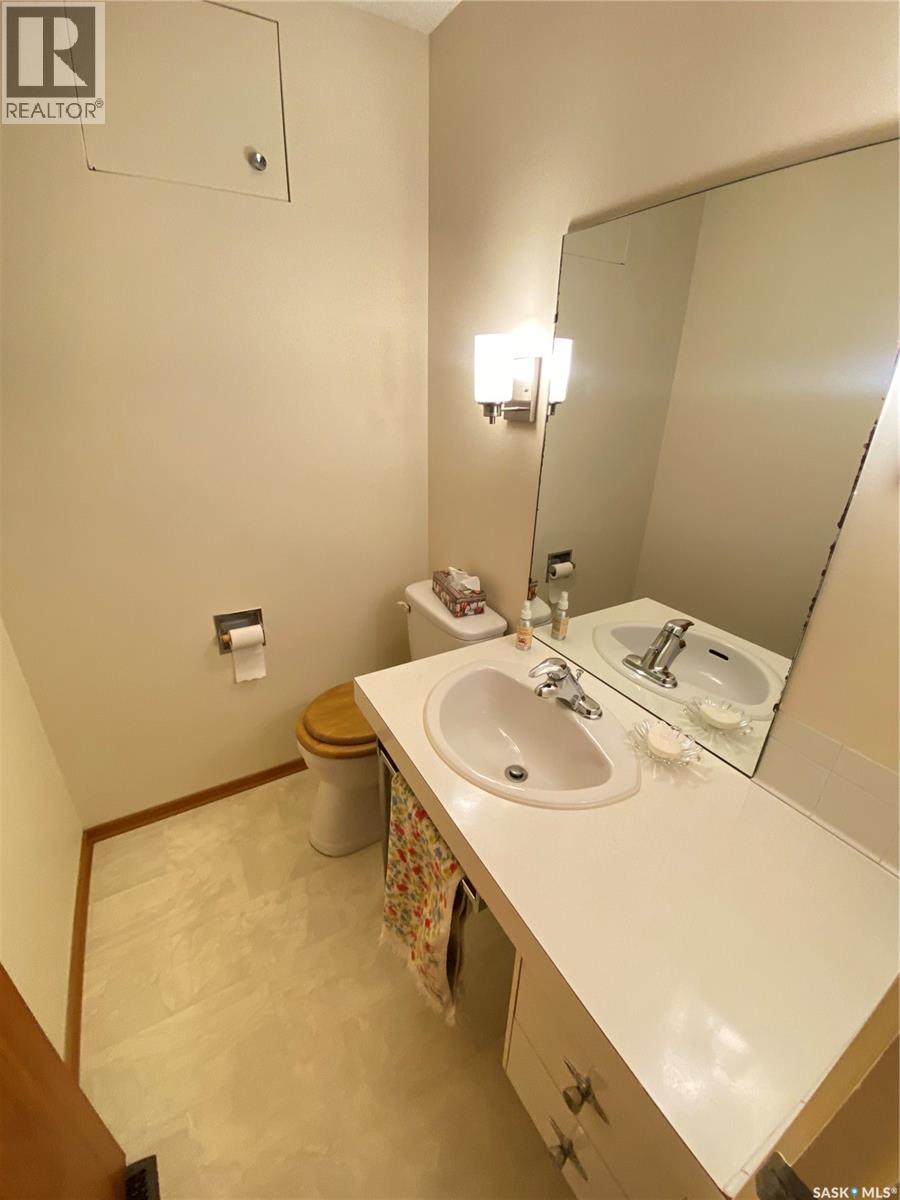 26 Haultain Avenue, Yorkton, Saskatchewan  S3N 1X4 - Photo 11 - SK028428