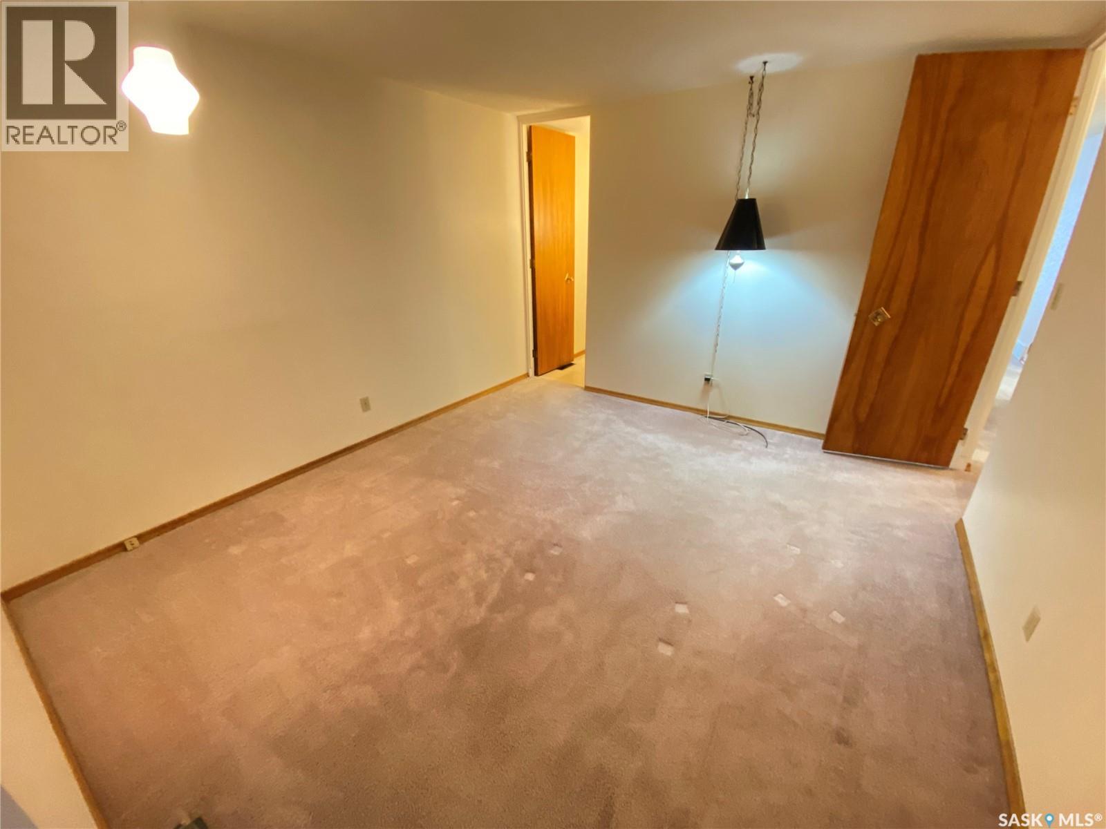 26 Haultain Avenue, Yorkton, Saskatchewan  S3N 1X4 - Photo 8 - SK028428