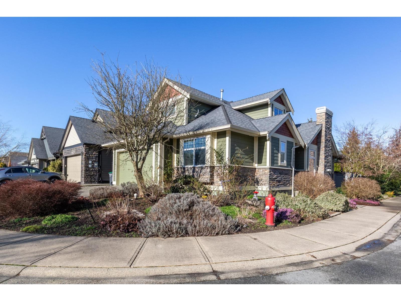 19667 72a Avenue, Langley, British Columbia  V2Y 3E5 - Photo 3 - R3089007