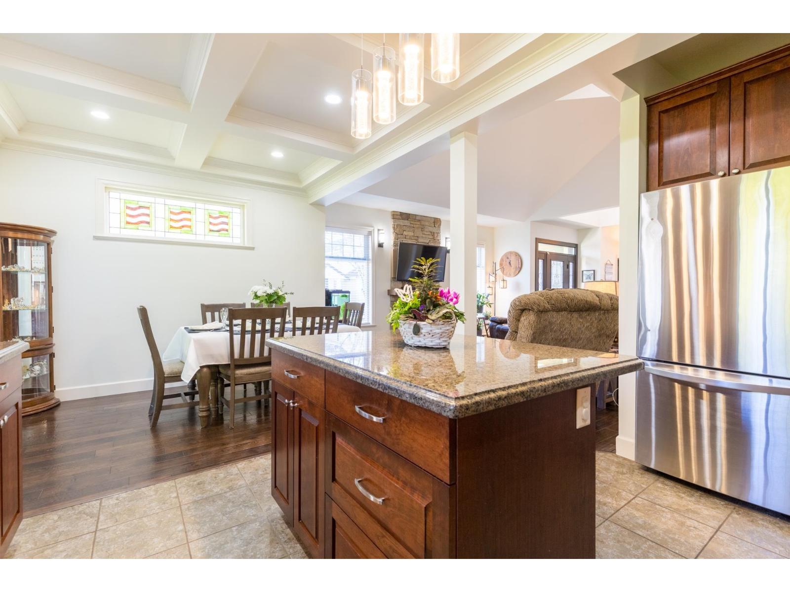 19667 72a Avenue, Langley, British Columbia  V2Y 3E5 - Photo 12 - R3089007