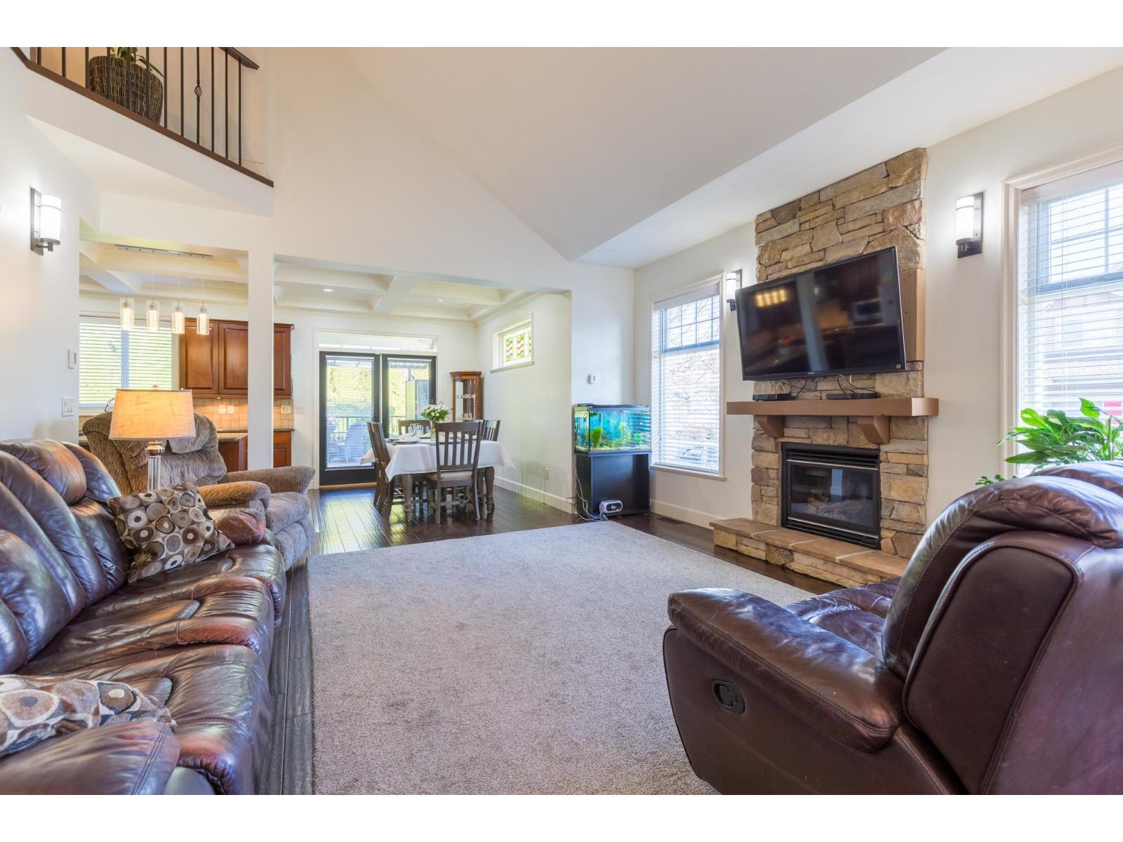 19667 72a Avenue, Langley, British Columbia  V2Y 3E5 - Photo 5 - R3089007