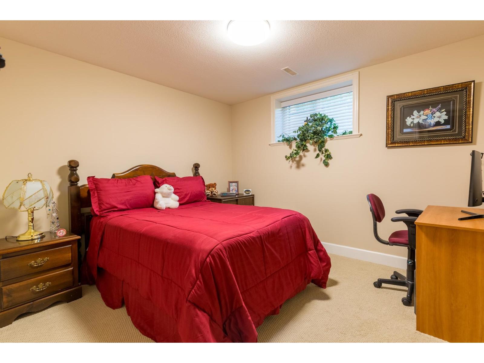 19667 72a Avenue, Langley, British Columbia  V2Y 3E5 - Photo 34 - R3089007