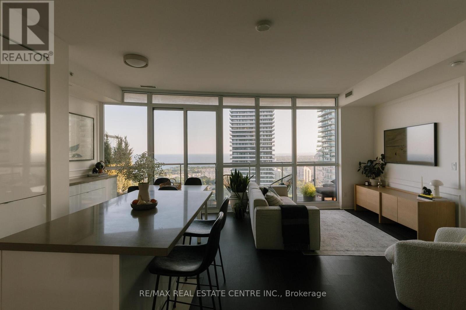 3005 - 59 Annie Craig Drive, Toronto, Ontario  M8V 0C5 - Photo 4 - W12786332