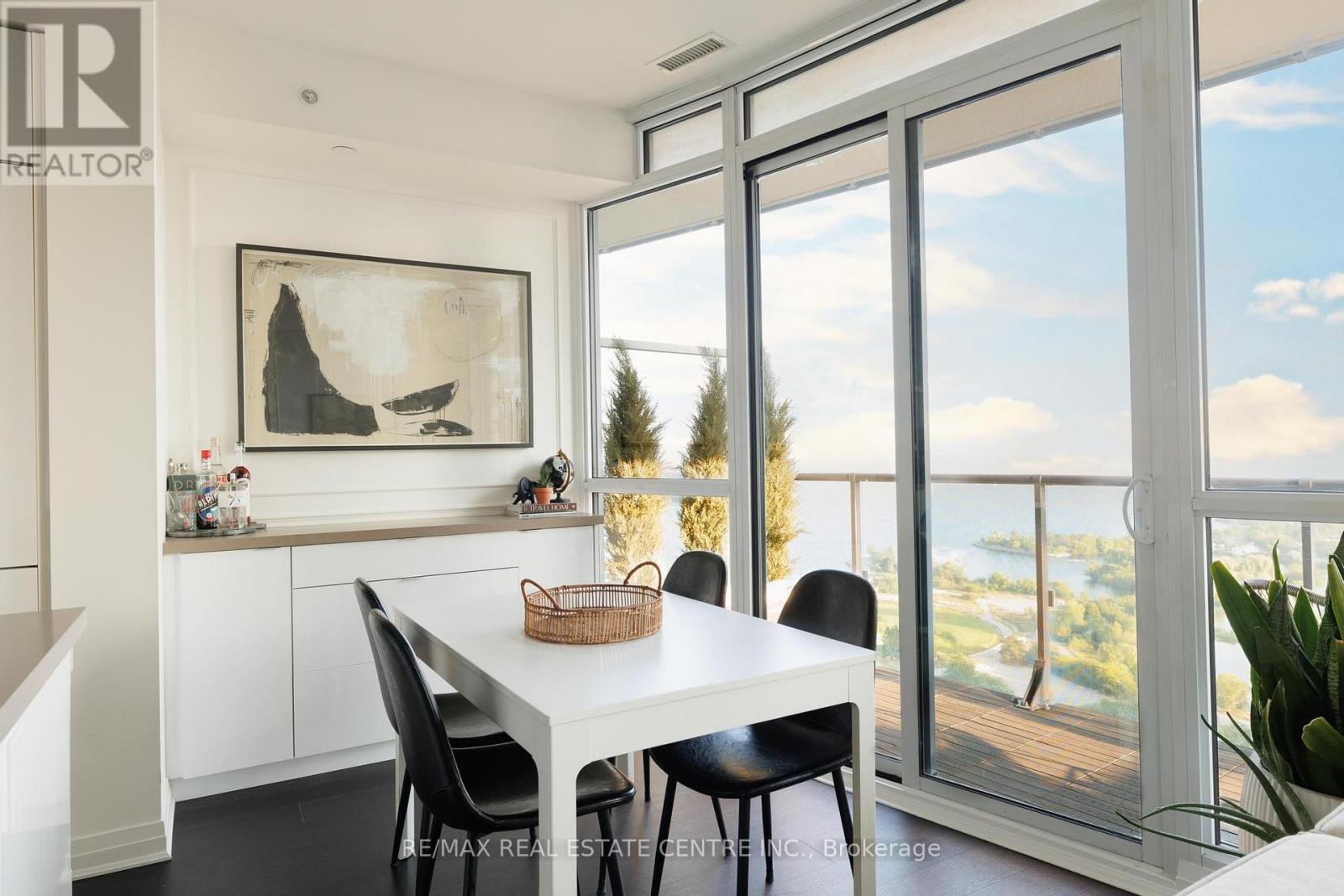 3005 - 59 Annie Craig Drive, Toronto, Ontario  M8V 0C5 - Photo 8 - W12786332