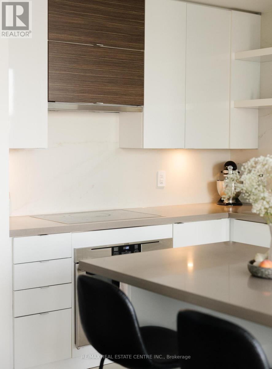 3005 - 59 Annie Craig Drive, Toronto, Ontario  M8V 0C5 - Photo 9 - W12786332