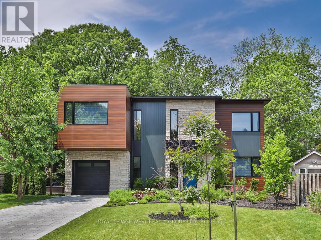 4 Old Oak Road, Toronto, Ontario  M9A 2V8 - Photo 11 - W12786338