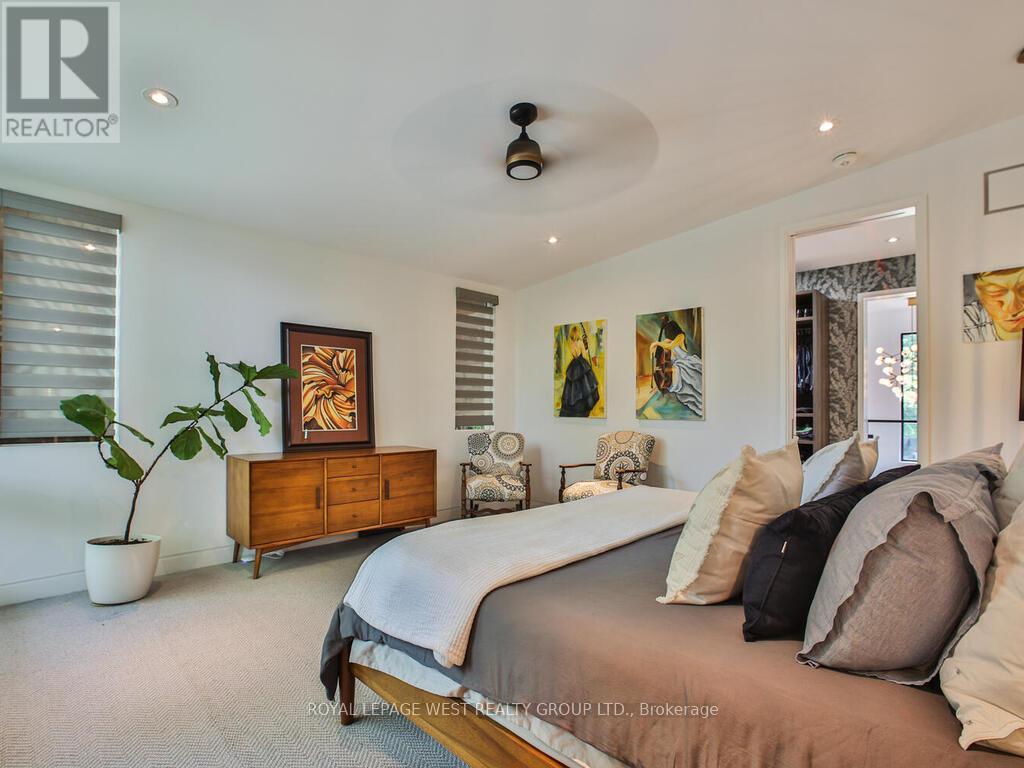 4 Old Oak Road, Toronto, Ontario  M9A 2V8 - Photo 26 - W12786338