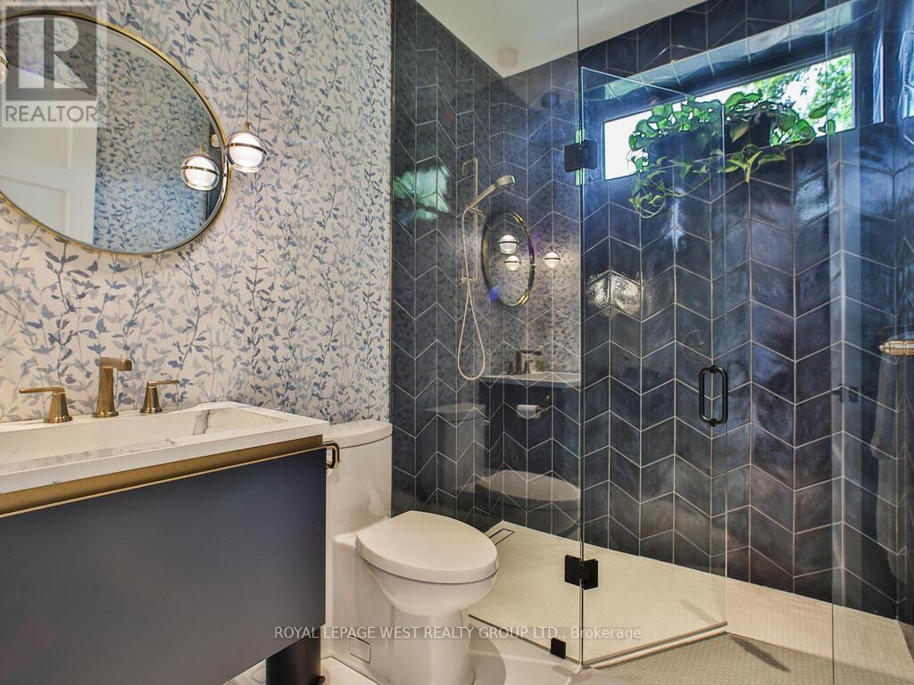 4 Old Oak Road, Toronto, Ontario  M9A 2V8 - Photo 33 - W12786338