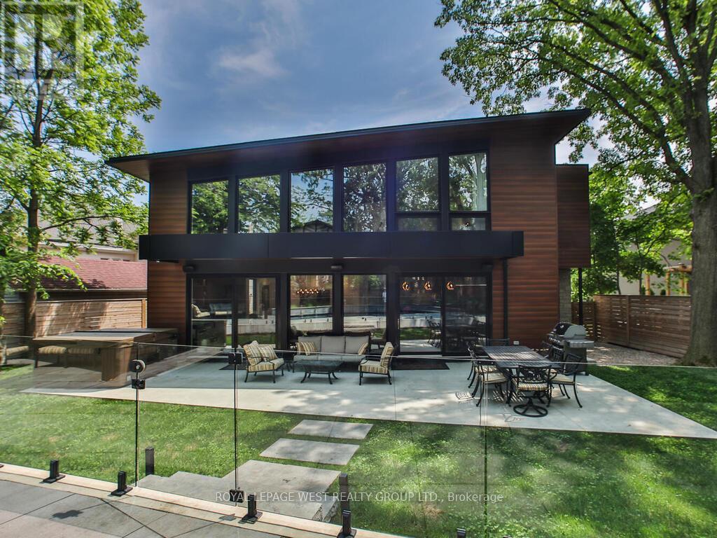 4 Old Oak Road, Toronto, Ontario  M9A 2V8 - Photo 43 - W12786338