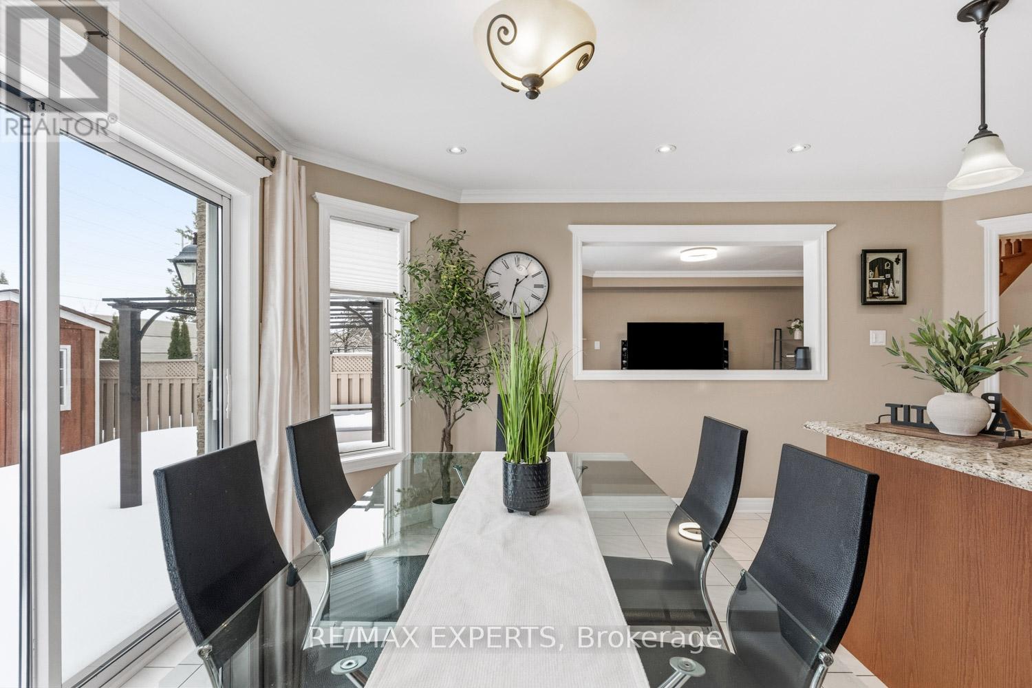 182 Waterbury Street, Caledon, Ontario  L7E 2H9 - Photo 9 - W12786356