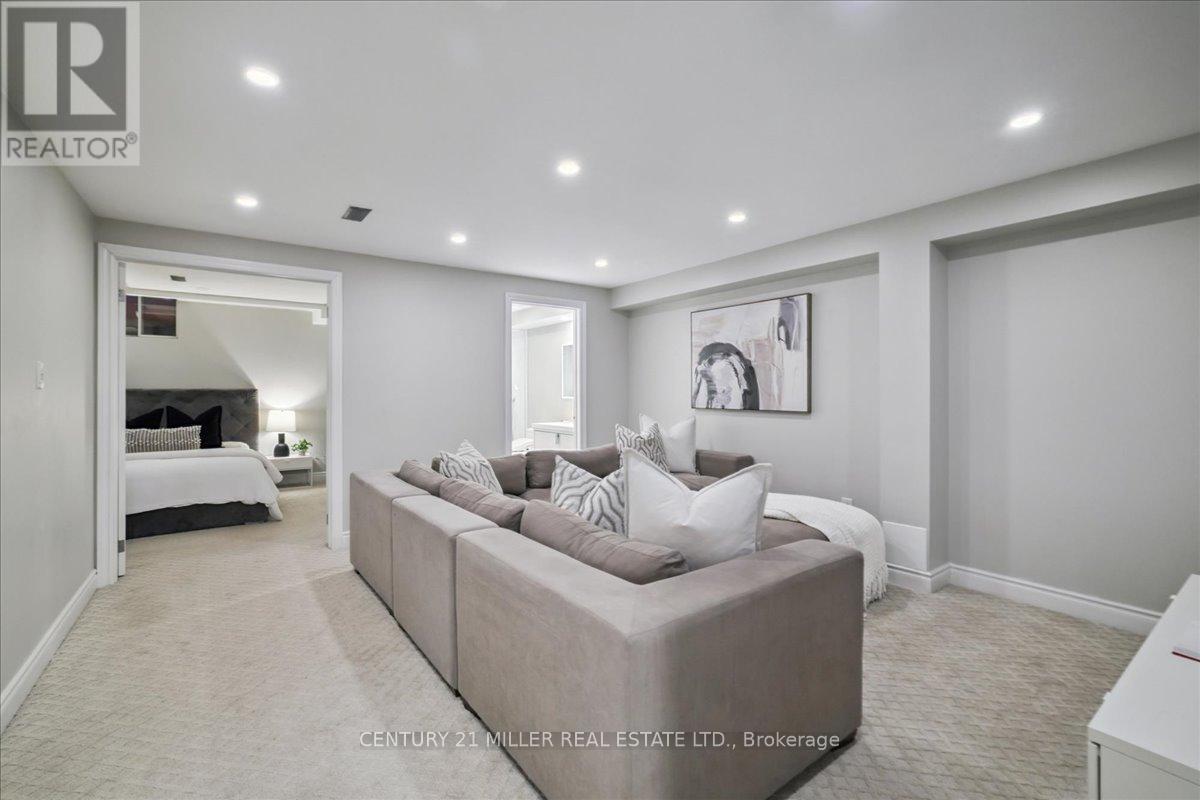 3071 Isaac Avenue, Oakville, Ontario  L6M 0S7 - Photo 30 - W12786390