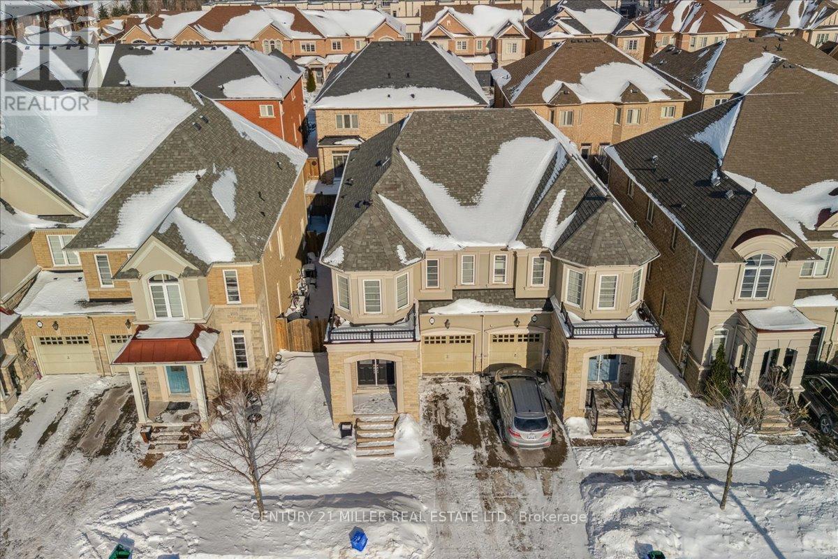 3071 Isaac Avenue, Oakville, Ontario  L6M 0S7 - Photo 40 - W12786390