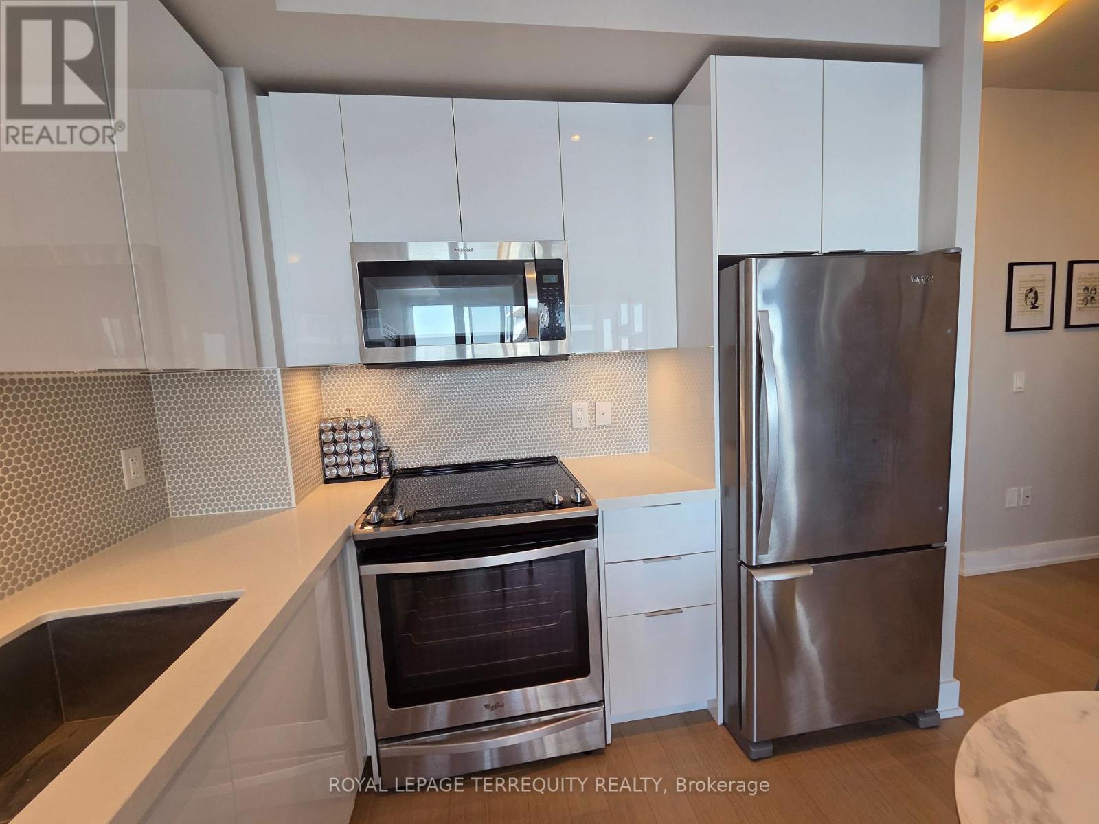 4814 - 30 Shore Breeze Drive, Toronto, Ontario  M8V 0J1 - Photo 7 - W12786430