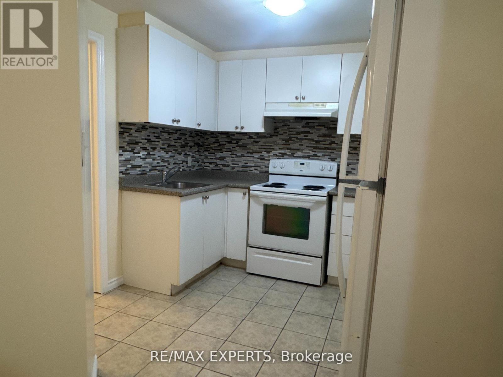 (Basement) - 5 Cadillac Crescent, Brampton, Ontario  L7A 3B3 - Photo 22 - W12786462