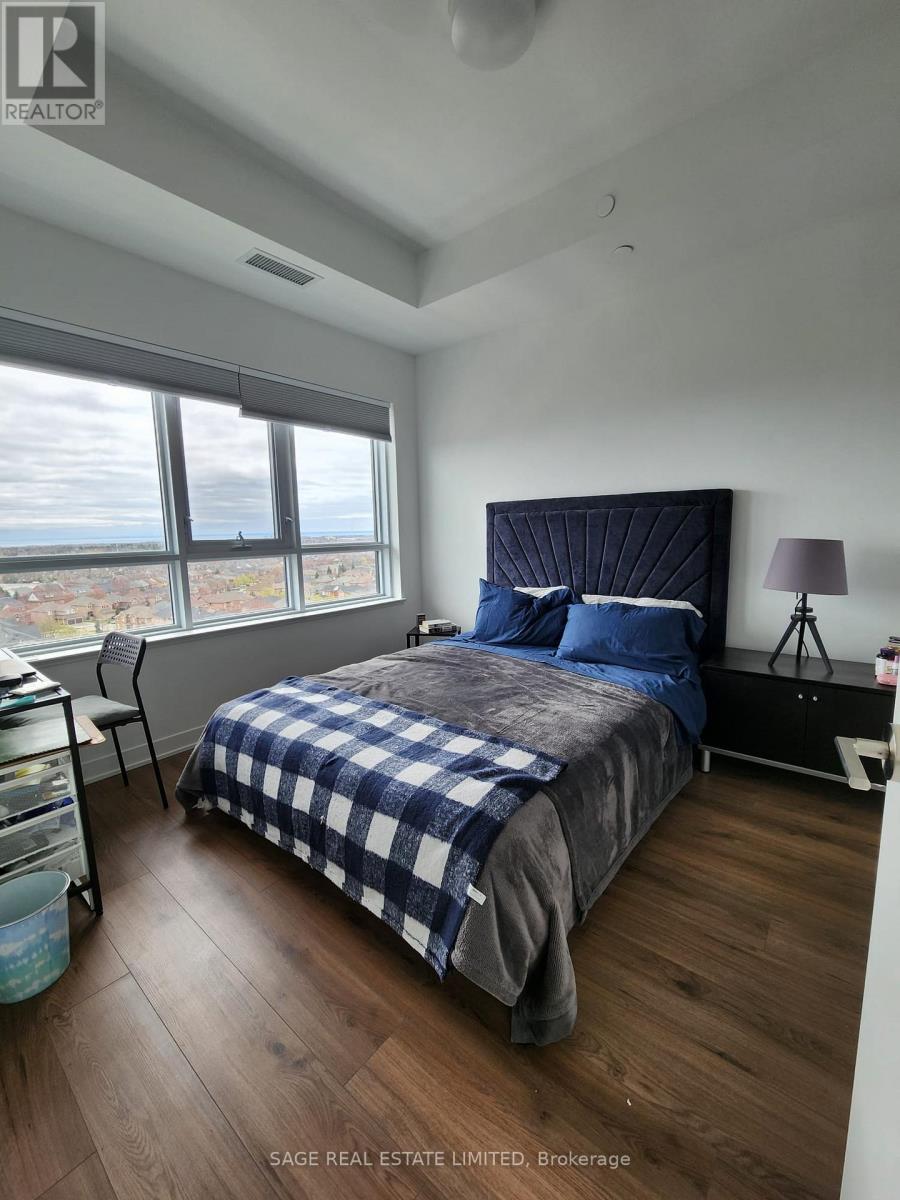 Ph11 - 395 Dundas Street W, Oakville, Ontario  L6M 5R8 - Photo 4 - W12786474