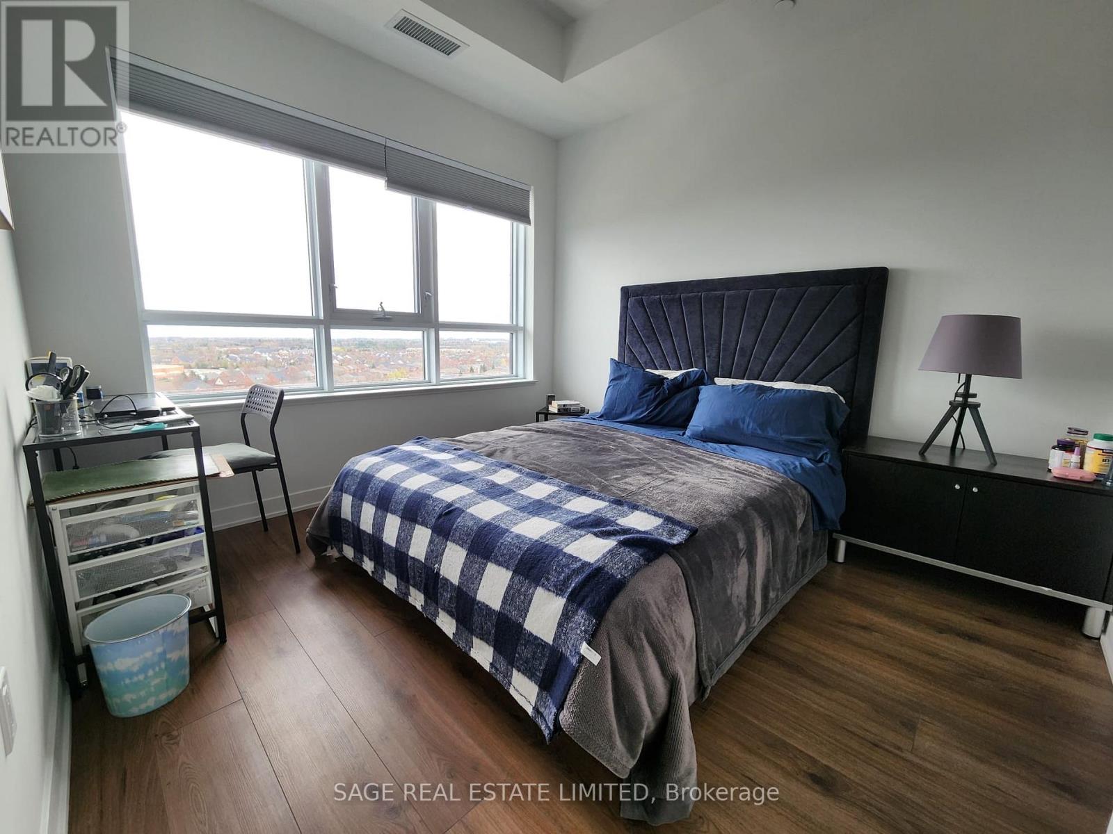 Ph11 - 395 Dundas Street W, Oakville, Ontario  L6M 5R8 - Photo 6 - W12786474