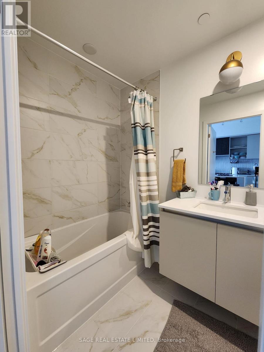 Ph11 - 395 Dundas Street W, Oakville, Ontario  L6M 5R8 - Photo 8 - W12786474