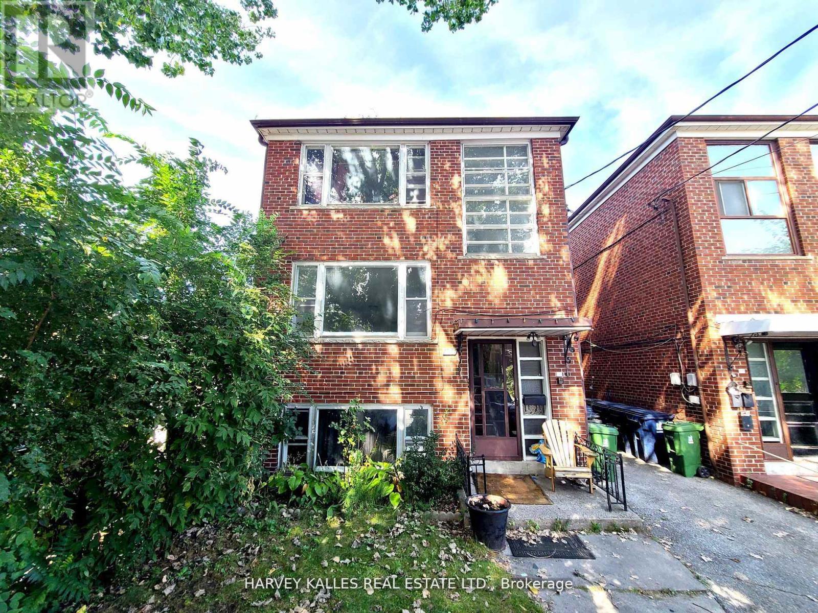 2 - 476 St Johns Road, Toronto, Ontario  M6S 2L3 - Photo 1 - W12786488