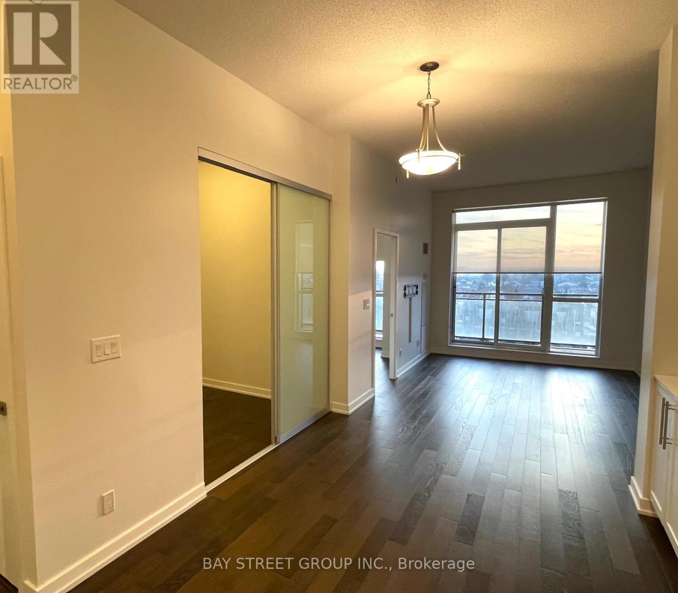 609 - 4011 Brickstone Mews, Mississauga, Ontario  L5B 0J7 - Photo 11 - W12786530