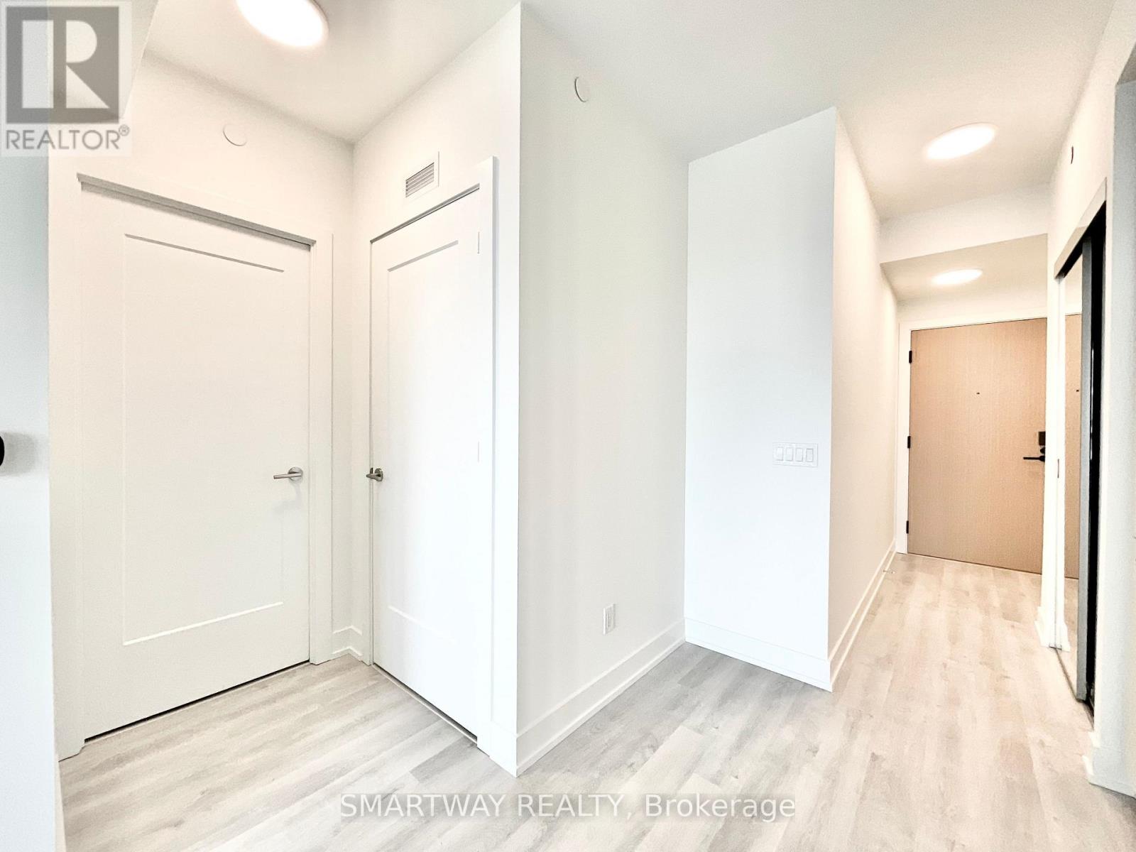 1511 - 60 Central Park Roadway, Toronto, Ontario  M9A 0E6 - Photo 14 - W12786546