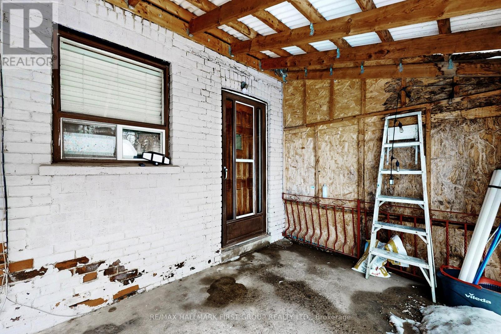 480 Lansdowne Avenue, Toronto, Ontario  M6H 3Y3 - Photo 34 - W12786548