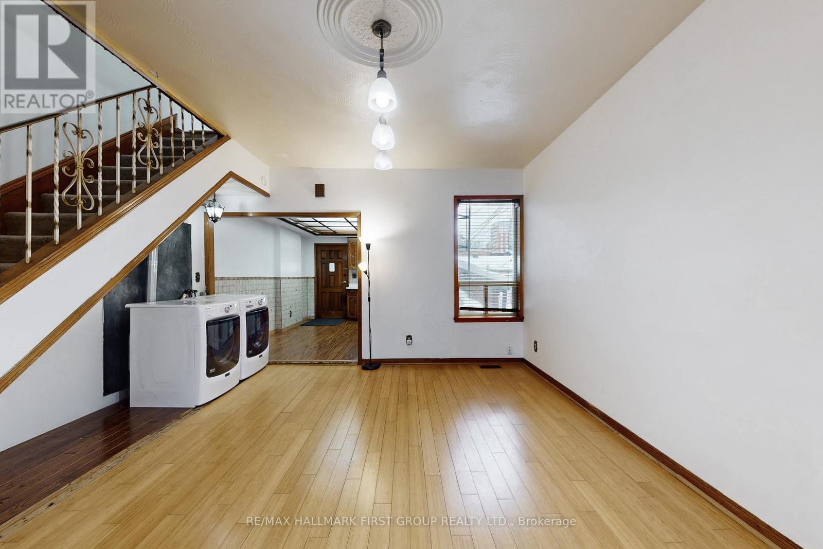 480 Lansdowne Avenue, Toronto, Ontario  M6H 3Y3 - Photo 6 - W12786548