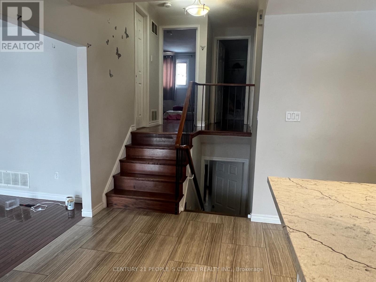 14 Albermarle Court, Brampton, Ontario  L6Z 1R4 - Photo 12 - W12740264