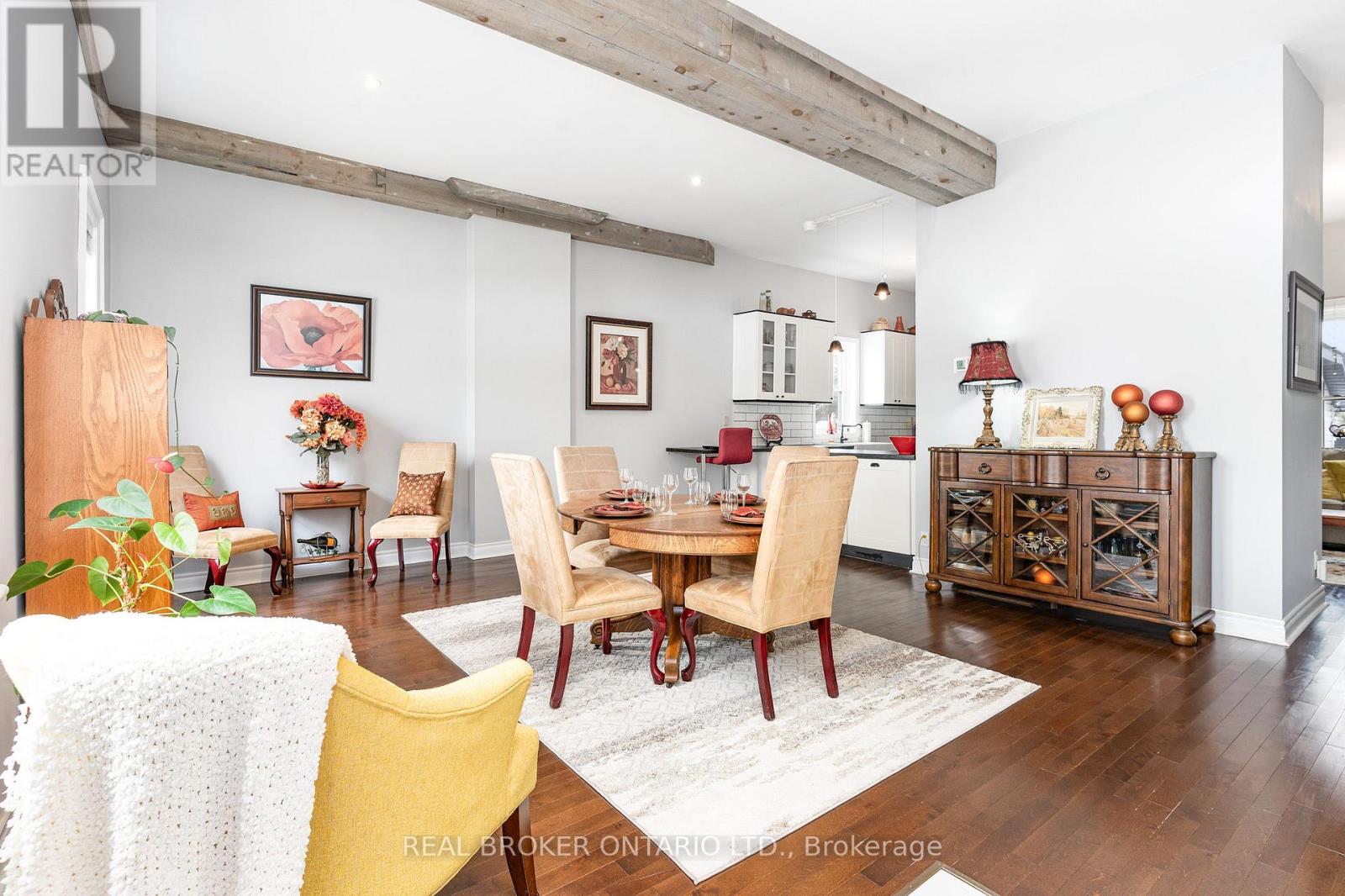 292 Lambton Street W, West Grey, Ontario  N0G 1R0 - Photo 4 - X12786378