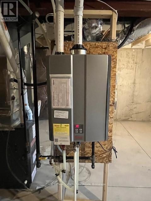 1 Linden Park Lane, Hamilton, Ontario  L9A 1Y3 - Photo 10 - X12786480