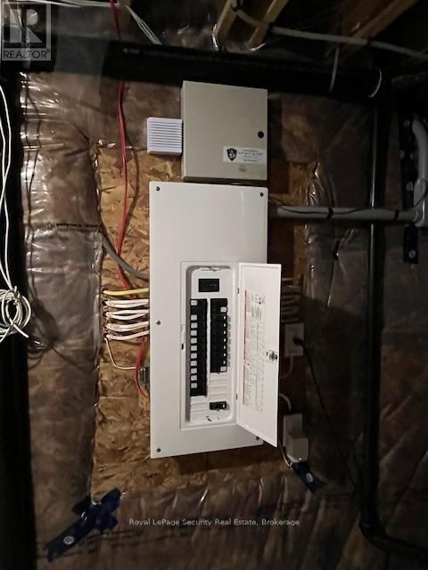 1 Linden Park Lane, Hamilton, Ontario  L9A 1Y3 - Photo 9 - X12786480