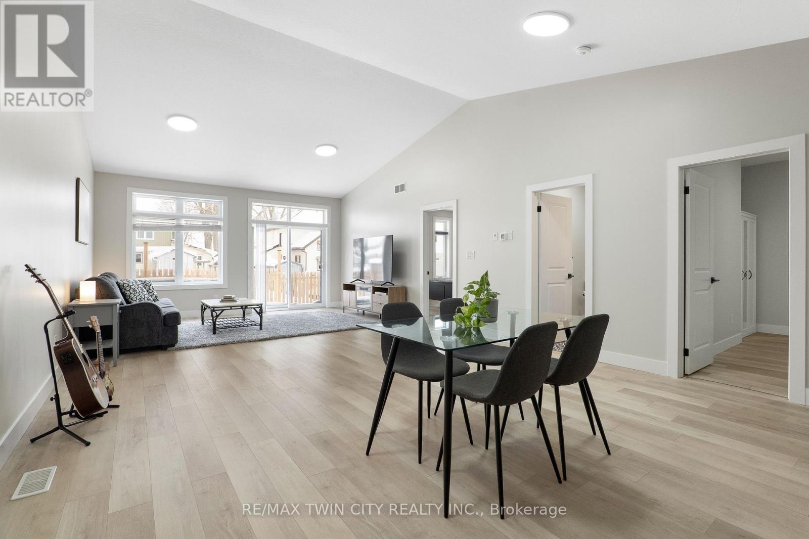 24 Yost Court, Perth East, Ontario  N0K 1M0 - Photo 12 - X12786526