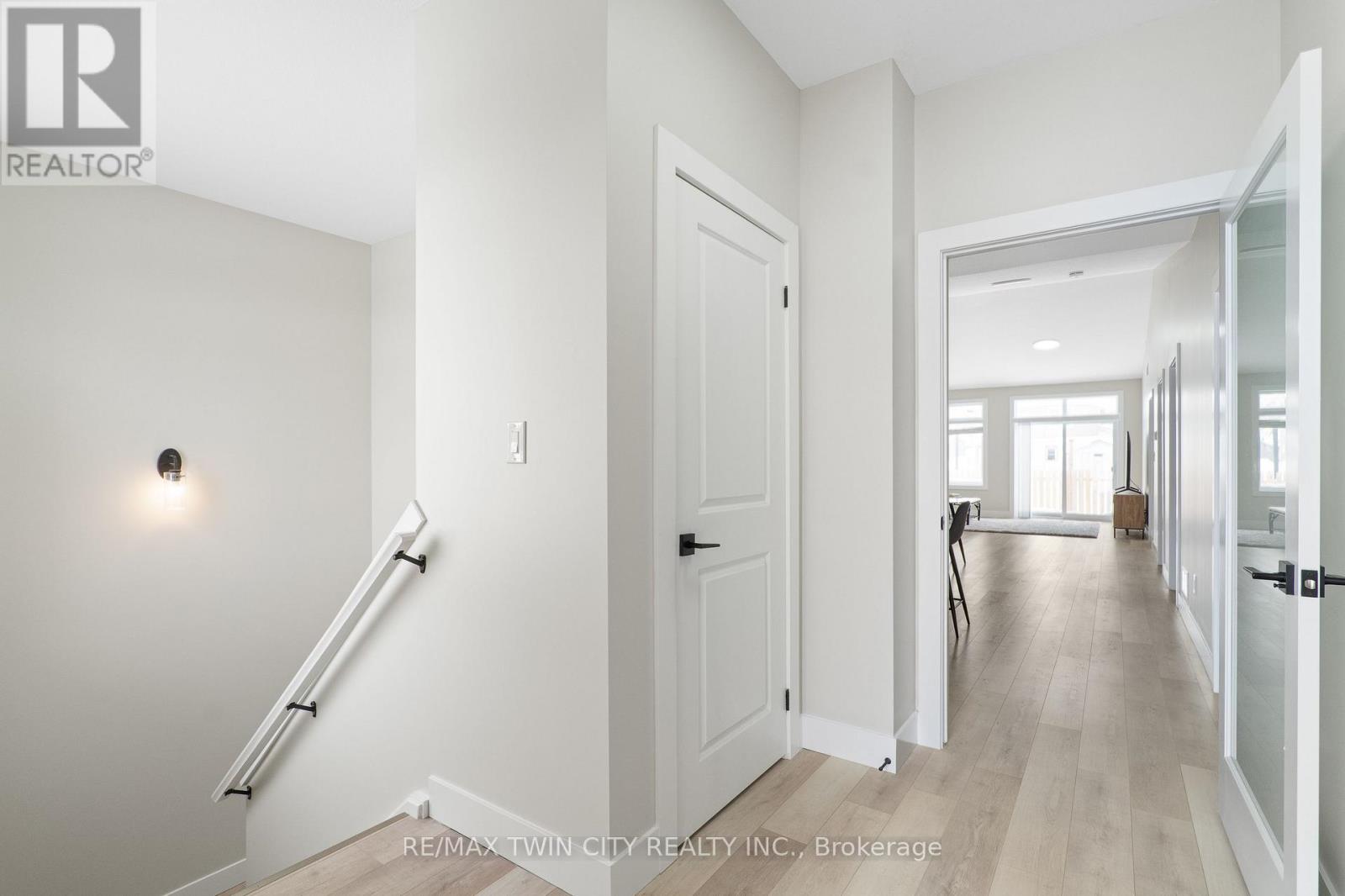 24 Yost Court, Perth East, Ontario  N0K 1M0 - Photo 5 - X12786526