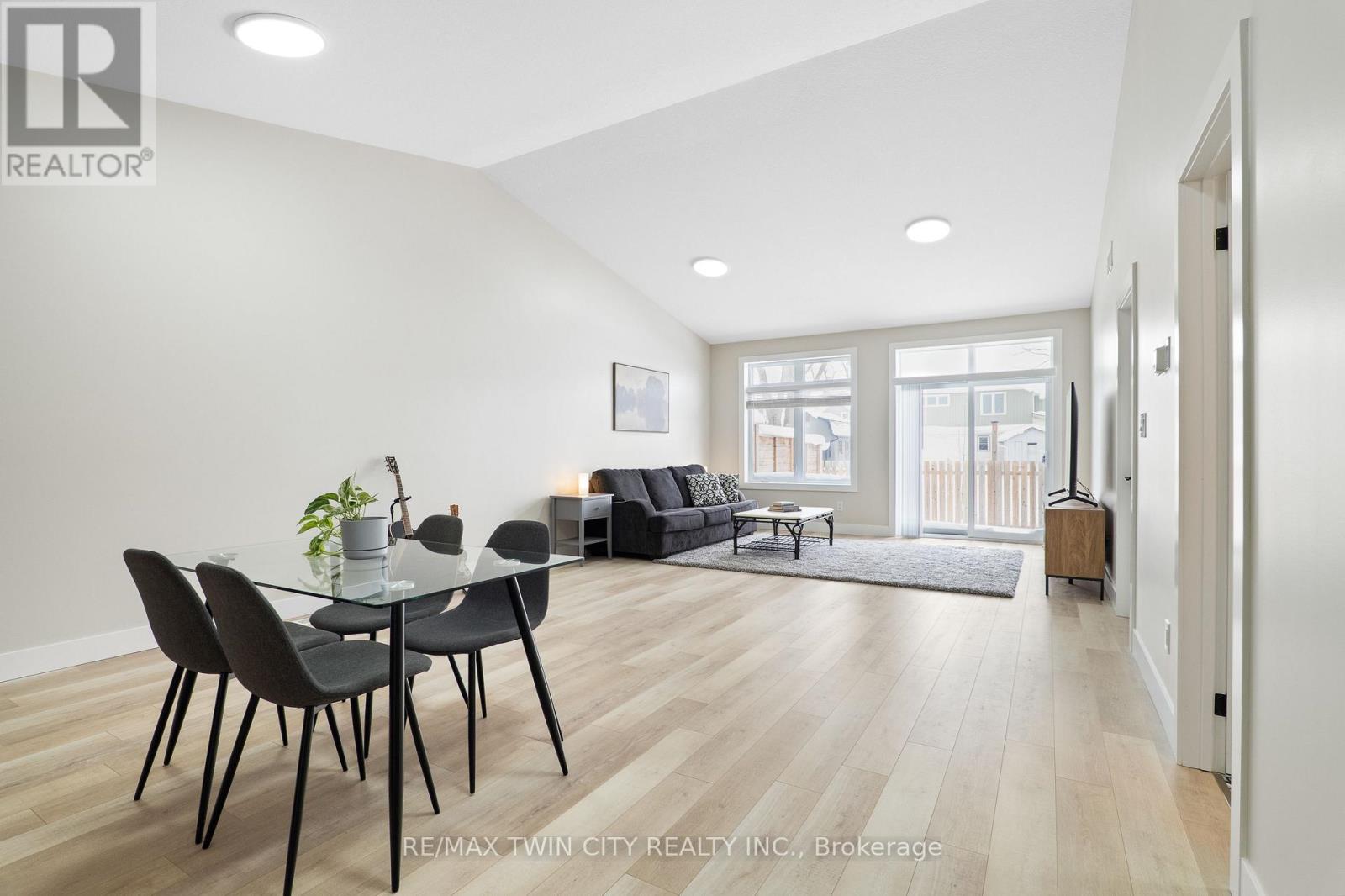 24 Yost Court, Perth East, Ontario  N0K 1M0 - Photo 9 - X12786526