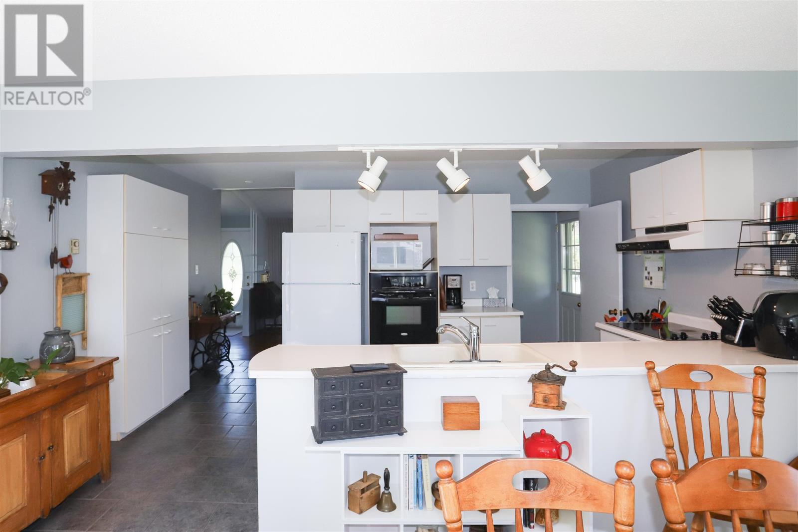 3875 Queen St E, Sault Ste. Marie, Ontario  P6A 6X2 - Photo 14 - SM260134