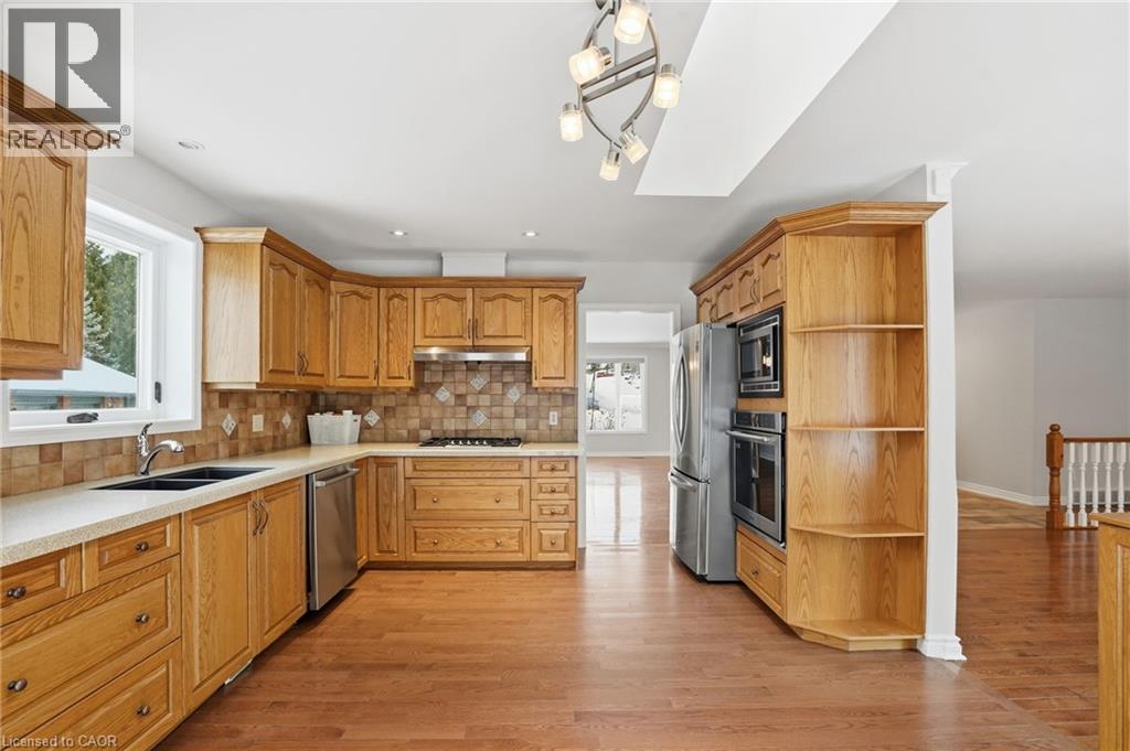 11 Mays Crescent, Waterdown, Ontario  L0R 2H4 - Photo 7 - 40804085