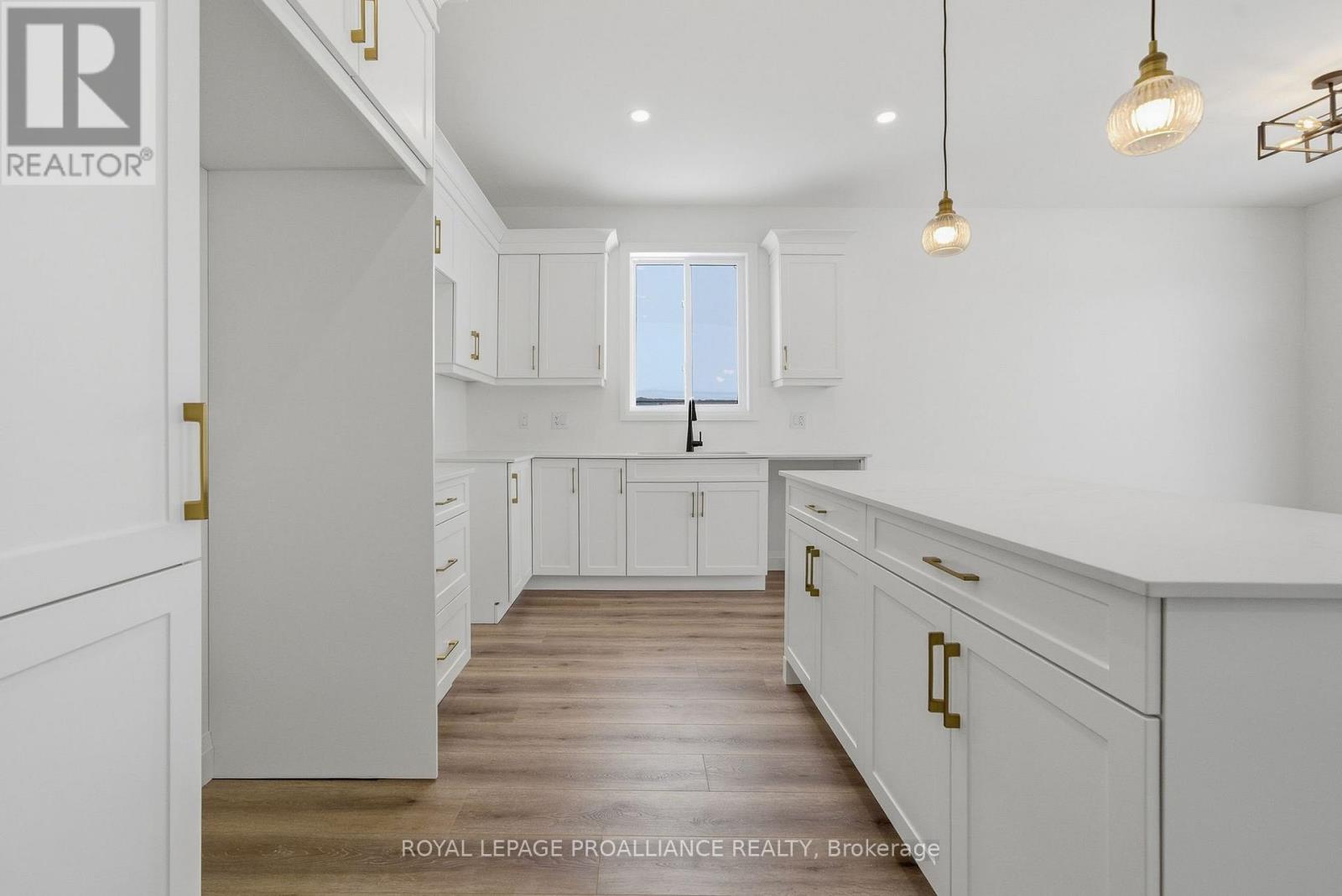 152 Bay Street, Quinte West, Ontario  K8V 1H8 - Photo 16 - X12786634