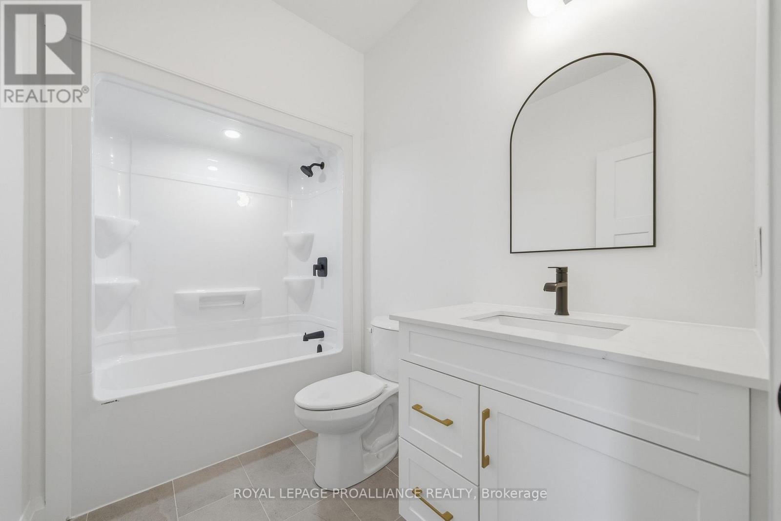 152 Bay Street, Quinte West, Ontario  K8V 1H8 - Photo 32 - X12786634