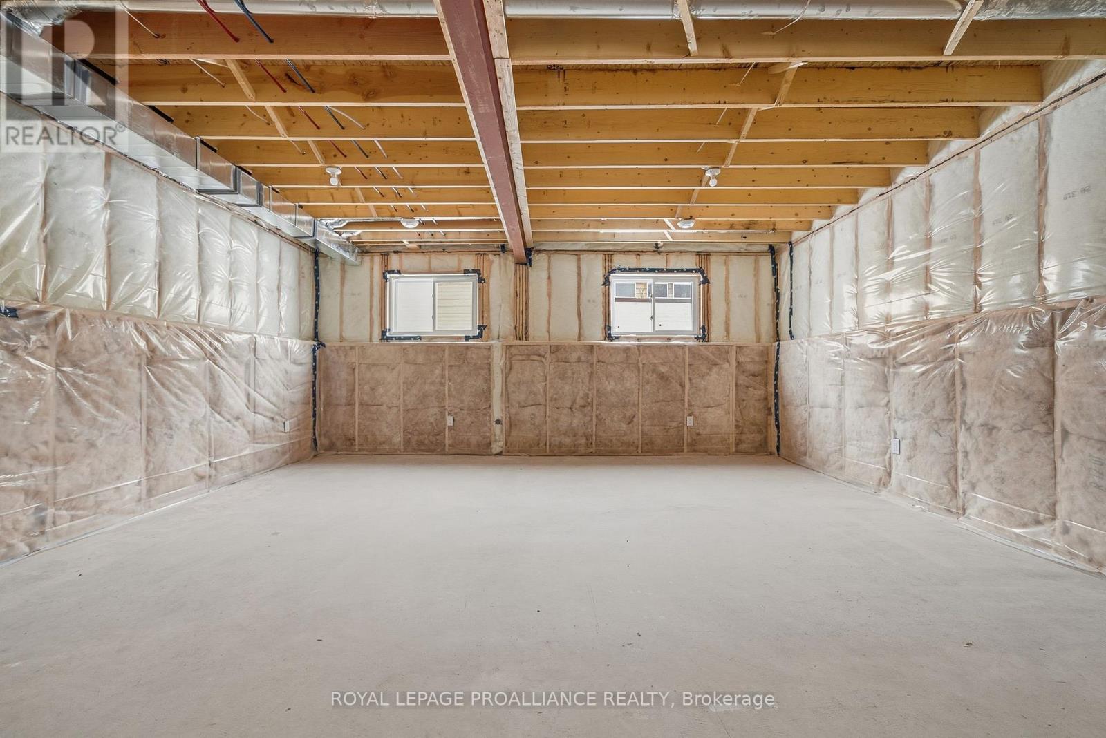 152 Bay Street, Quinte West, Ontario  K8V 1H8 - Photo 37 - X12786634