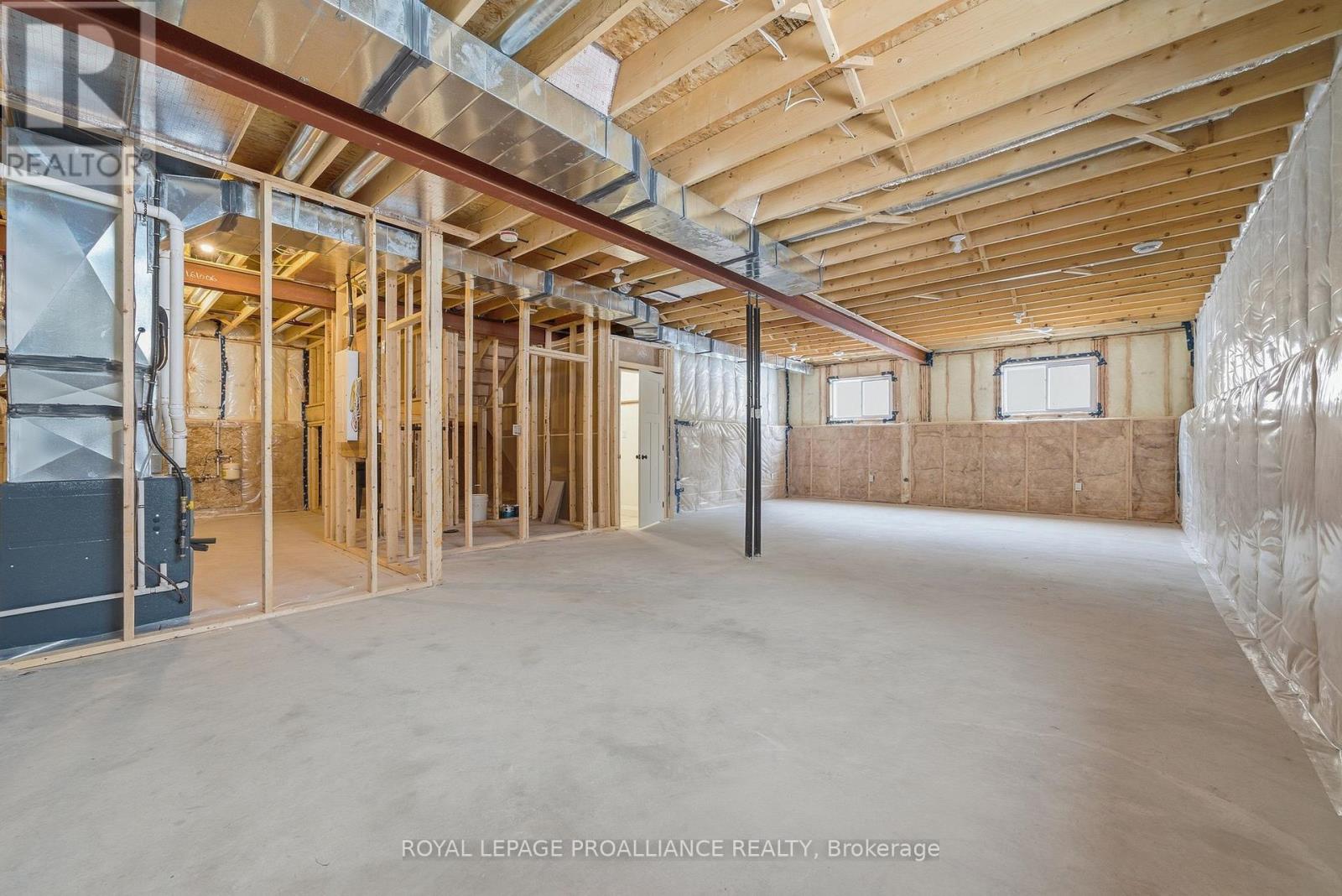 152 Bay Street, Quinte West, Ontario  K8V 1H8 - Photo 39 - X12786634